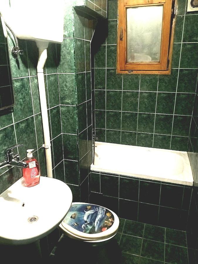 Ferienwohnung Apartman Srce Starog Grada Besplatan Parking Sarajevo Exterior foto